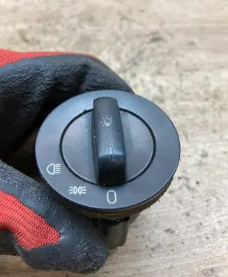 BMW 5 E39 Light switch 8363683 549391011
