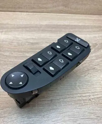 BMW 5 E39 Electric window control switch 8380646 323866