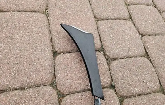 Opel Insignia A Dashboard glove box trim 22865319-