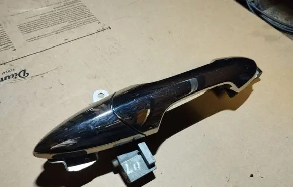 Honda FR-V Rear door exterior handle