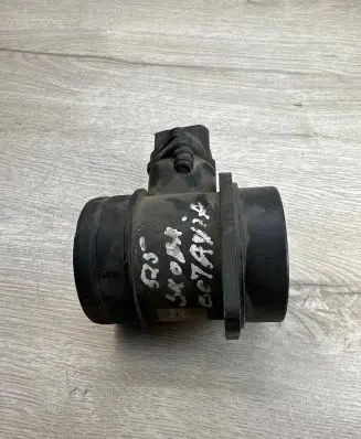 Skoda Octavia Mk1 (1U) Mass air flow meter 0280217121 0986280232