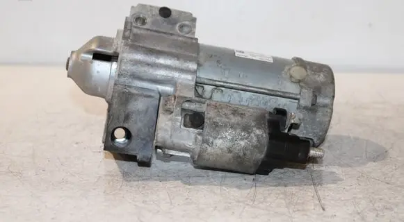 BMW 5 F10 F11 Starter motor 8570846