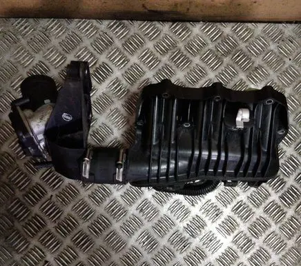 Ford C-MAX II Intake manifold 1047092S01