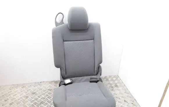 Nissan Almera Tino Rear seat 