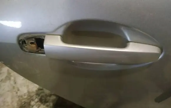Toyota Avensis T250 Front door exterior handle 