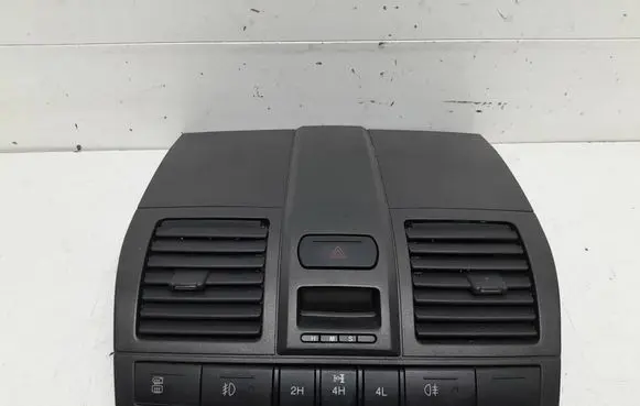SsangYong Rexton Dash center air vent grill 7652008000