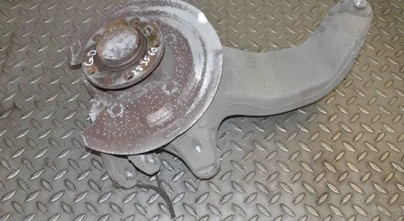 Rear wheel hub