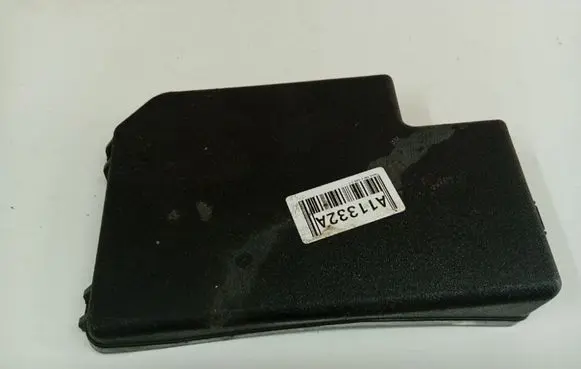 Toyota RAV 4 (XA30) Fuse box cover 8266242190