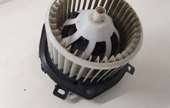 Iveco Daily 4th gen Heater fan/blower 197630200