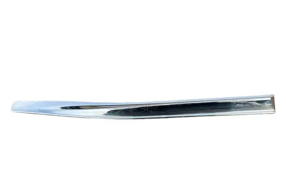Nissan Juke I F15 Front door trim (molding) KE7601KA00