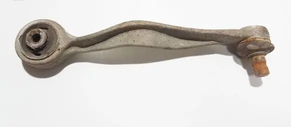 Volkswagen PASSAT B5 Front lower control arm/wishbone
