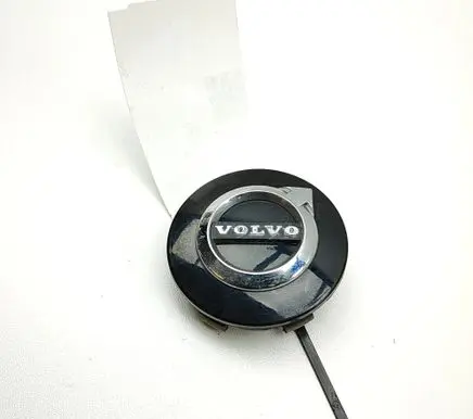 Volvo XC40 R20 wheel hub/cap/trim 32243631