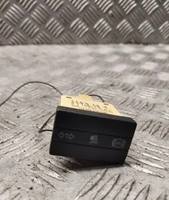 Passenger airbag on/off switch