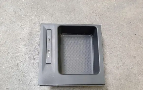 Volkswagen Caddy USB socket connector 5NA035736