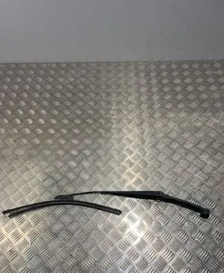 Subaru Forester SG Windshield/front glass wiper blade 