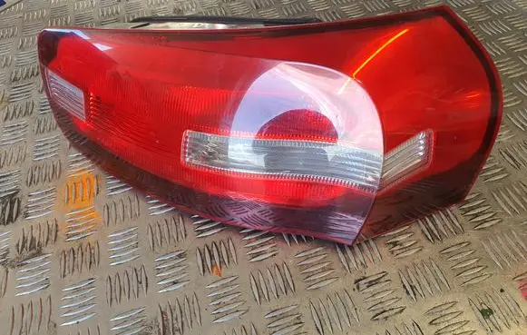 Citroen C4 II Picasso Tailgate rear/tail lights