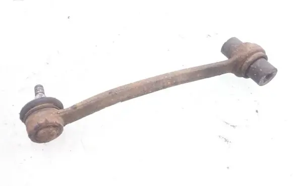 Rear control arm