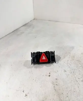Mercedes-Benz C W202 Hazard light switch 2088200310 501283209 91380133
