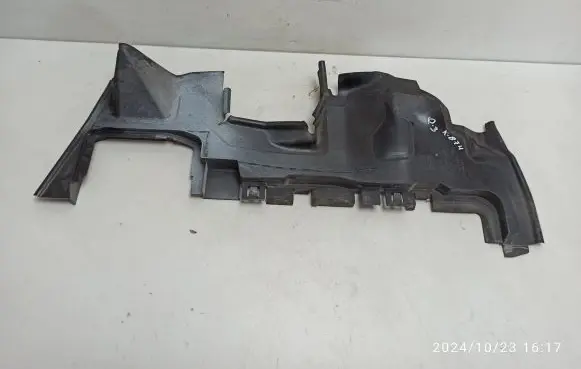 Audi Q3 8U Intercooler air guide/duct channel 8U0121283C