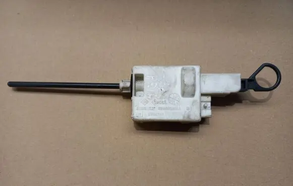 Renault Trafic II (X83) Fuel tank cap lock 8200032984 91166138
