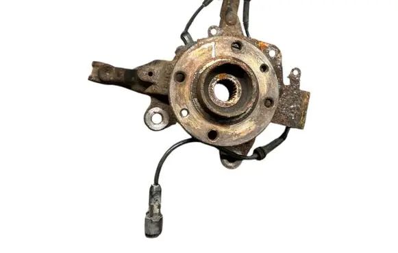 Renault Clio IV Front wheel hub spindle knuckle 