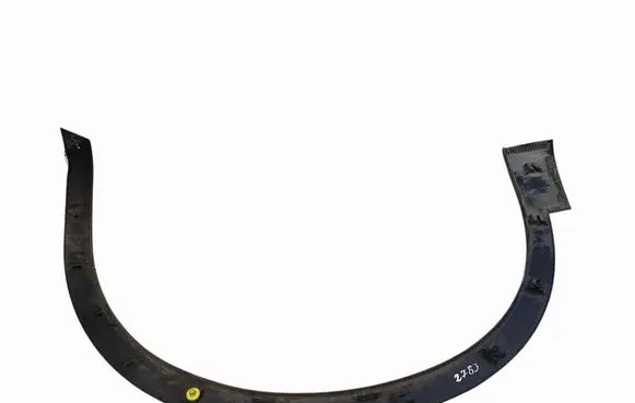 Nissan Qashqai+2 Front arch trim 63811BR01A