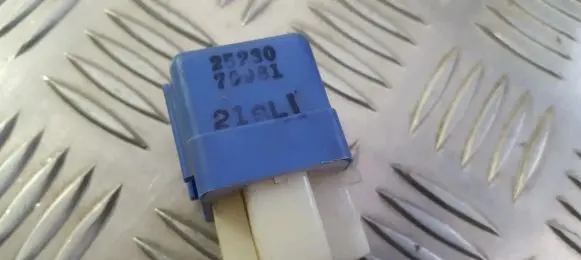 Nissan Almera Other relay 2523079981