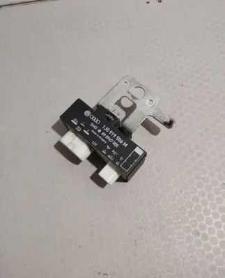 Volkswagen Polo V 6R Coolant fan relay 1J0919506M 898967000