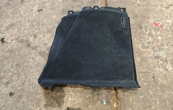 Trunk/boot side trim panel