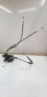 Nissan Leaf I (ZE0) Front door lock T8011420
