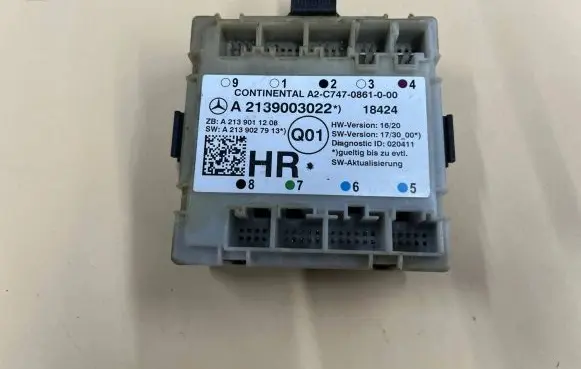 Mercedes-Benz E W213 Door control unit/module A2139003022 A2139011208