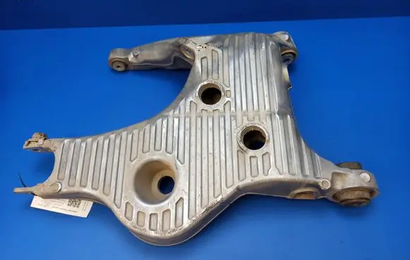Land Rover Discovery 5 Rear upper control arm/wishbone JPLA5B530AA