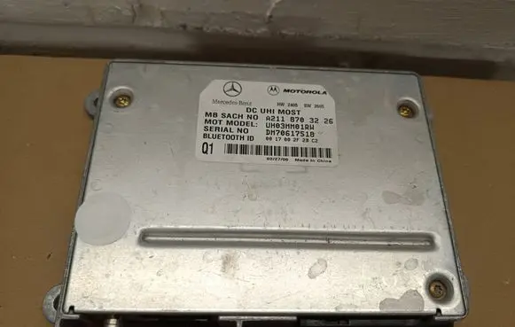 Mercedes-Benz ML W164 Bluetooth control unit module A2118703226 UH03MM01RW DM70617518