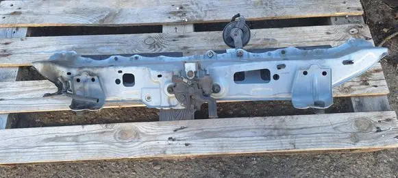 Toyota Yaris Top upper radiator support slam panel 