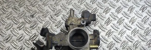 Toyota Yaris Throttle body valve 