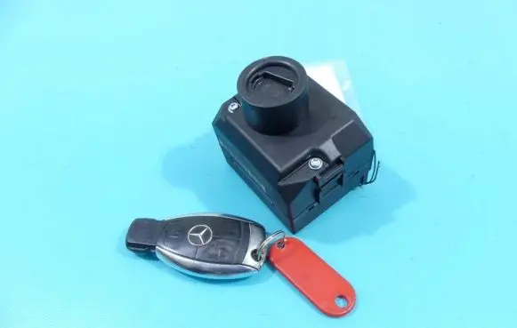 Mercedes-Benz S W221 Ignition lock 2215450708 IMPRK1321141