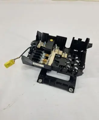 Volkswagen Touareg I Fuse module 7L0937548