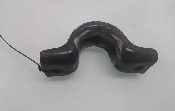 Jeep Grand Cherokee (WK) Sway bar bush bracket, front 