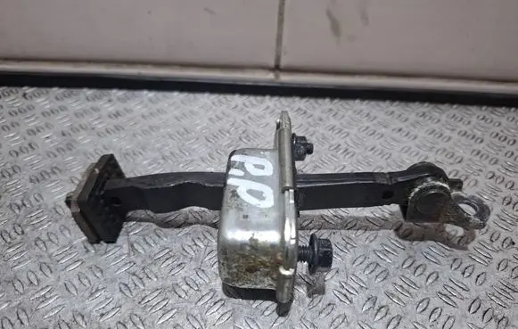 Hyundai i30 Front door check strap stopper 
