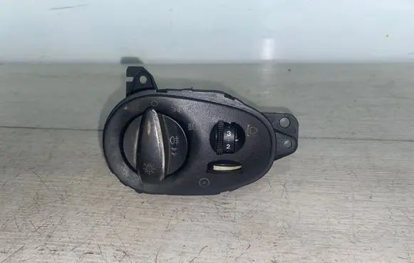 Ford Focus C-MAX Light switch 98AG13A024 640525 9912080