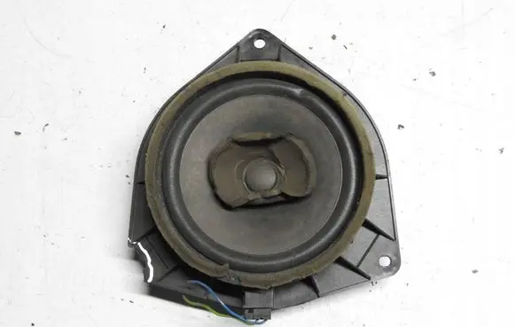 Toyota Yaris High frequency speaker in the rear doors 861600D020
