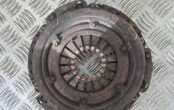 Opel Corsa B Pressure plate 90375665