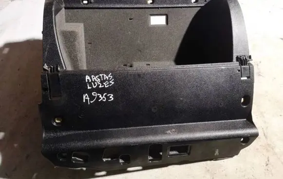 Audi A3 S3 8P Glove box 118500400100