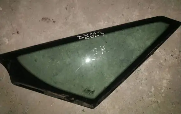 Renault Espace III Front triangle window/glass 
