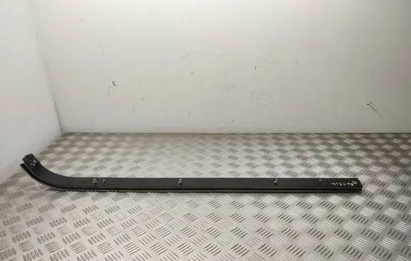 Mercedes-Benz Vito Viano W447 Sliding door middle rail A4477662200