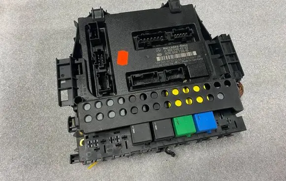 Mercedes-Benz A W169 Comfort/convenience module a1695454232