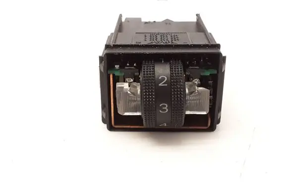 Audi A6 S6 C5 4B Seat heating switch 4B0963563B 4B0963563 4B0963563C
