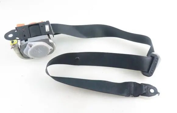 Mazda CX-7 Front seatbelt