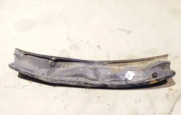 Nissan Note (E11) Wiper trim