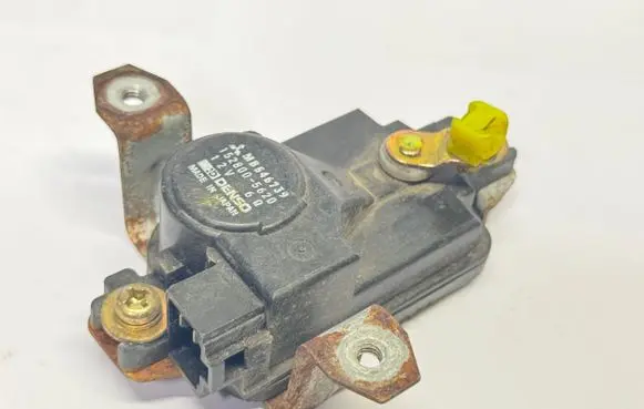 Mitsubishi Space Wagon Rear lock motor MB546739 1528005620